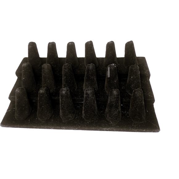 Black Velvet 18 Finger Ring Display - Picture 1 of 6